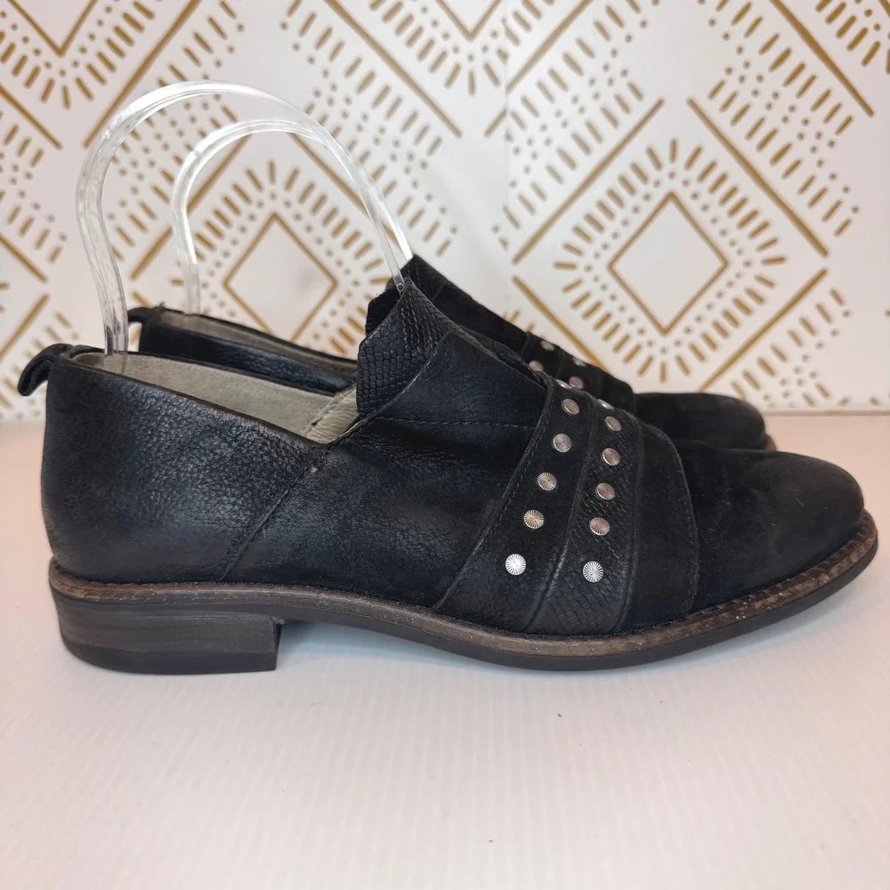 Miz Mooz‎ Black Leather Studded Oxford Loafers Size 37 Slip On Brogue Edgy Work